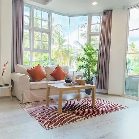 Cozy 1Br Apartment By Beach - Partial Ocean View